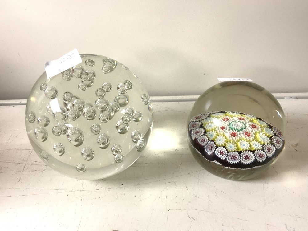 TWO MDINA GLASS PAPERWEIGHTS, TWO CAITHNESS PAPERWEIGHTS, MILIFIORI PAPERWEIGHT AND BUBBLE GLASS - Image 4 of 8