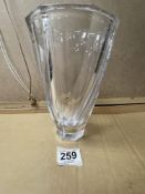 ORREFORS SWEDEN 7570.22 LEAD CRYSTAL RESIDENCE PATTERN VASE 20CM