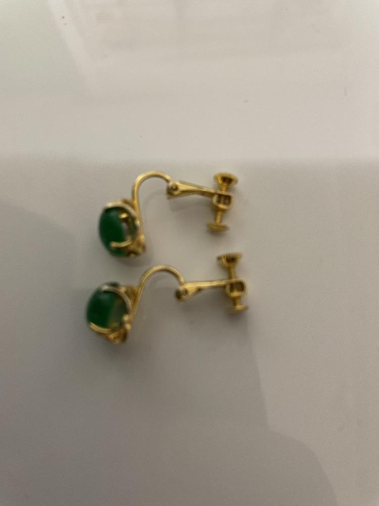 PAIR OF ANTIQUE YELLOW METAL AND JADE EARRINGS - Image 2 of 2