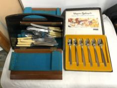 RETRO CANTEEN OF CUTLERY, AND BOXED VINERS SET.