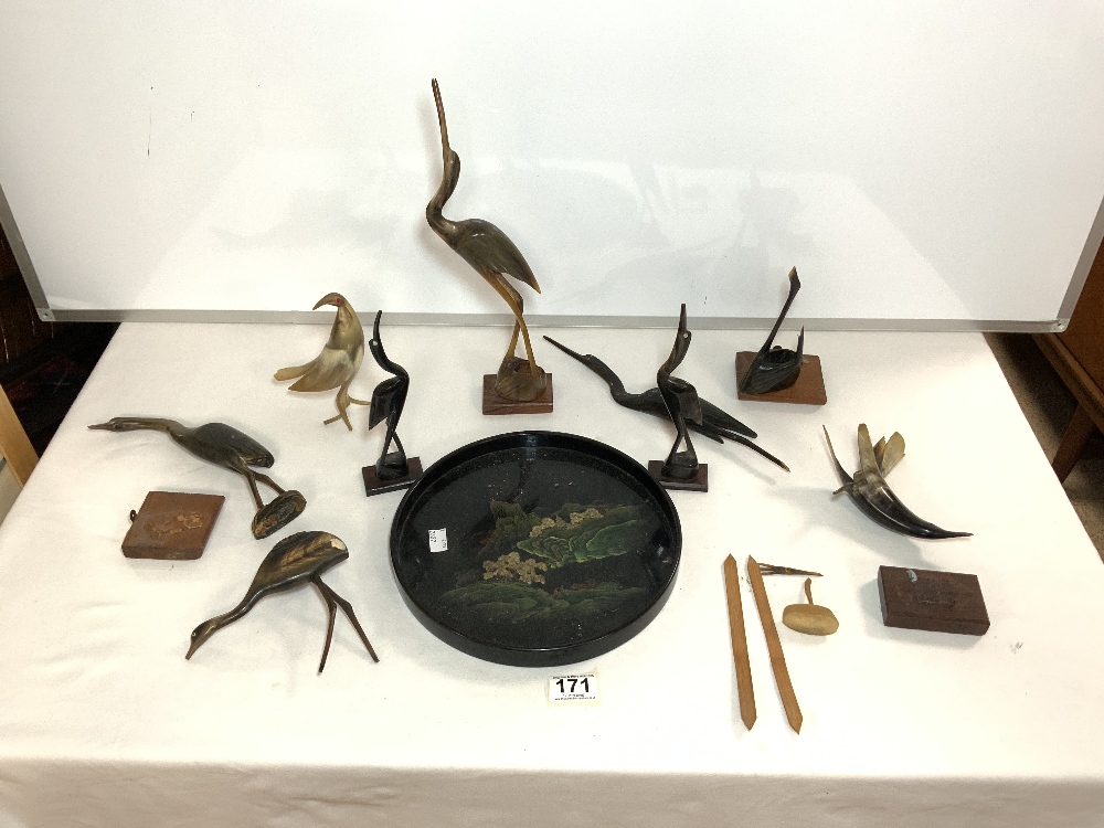 QUANTITY OF HORN BIRD SCULPTURES AND A CIRCULAR LACQUERED TRAY.