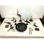QUANTITY OF HORN BIRD SCULPTURES AND A CIRCULAR LACQUERED TRAY.
