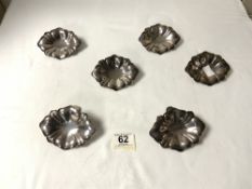 A SET OF SIX WALKER AND HALL SILVER PLATED CLIP ON FISH BONE DISHES.