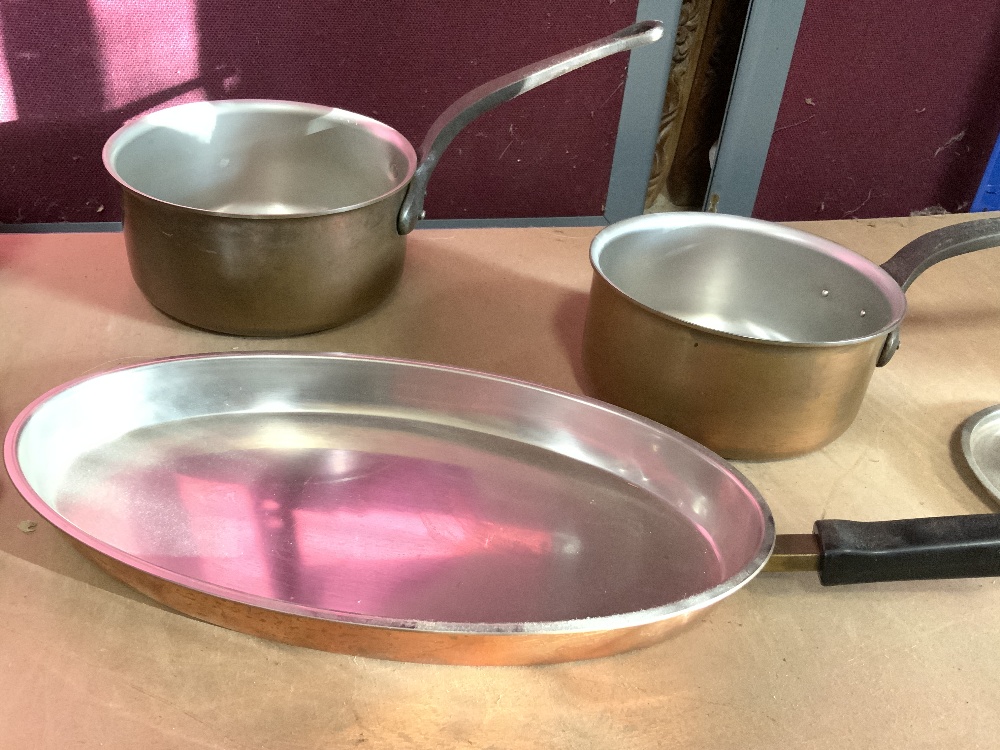 FOUR COPPER SAUCEPANS AND LIDS AND COPPER FRYING PAN. - Image 3 of 4