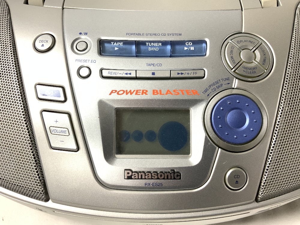 A JVC BIPHONIC PORTABLE CASSETTE / RADIO PLAYER, AND A PANASONIC RX-ES25 POWER BLASTER CD / RADIO - Image 3 of 11