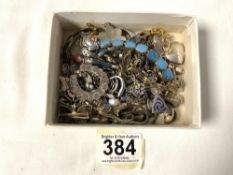 A QUANTITY OF MIXED SILVER JEWELLERY - INCLUDES A NORWEGIAN SILVER AND ENAMEL BRACELET [AF , SPIDERS