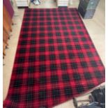 LARGE TARTAN RUG / CARPET 430 X 288 CM