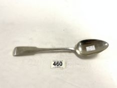 A LARGE HALLMARKED SILVER GEORGE IV FIDDLE PATTERN SERVING SPOON; LONDON 1821; MAKER THOMAS FREETH