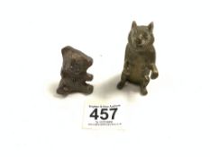 TWO CAST BRONZE FIGURES OF BEARS. 7.5 CMS.