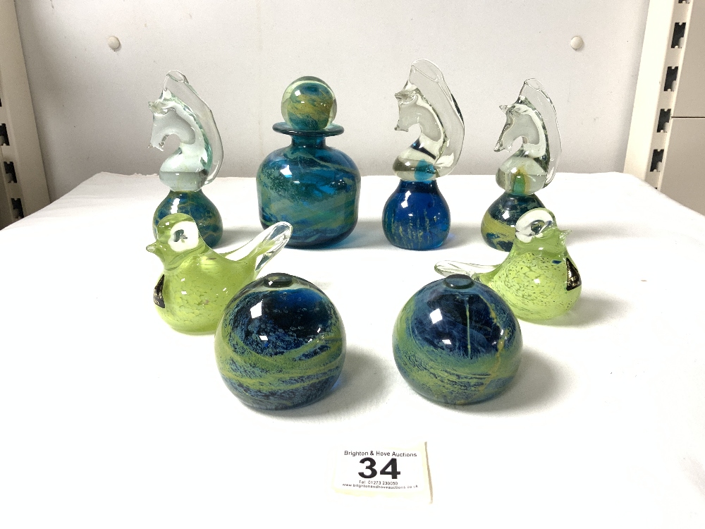 MDINA GLASS SCENT BOTTLE, TWO MDINA GLASS PAPERWEIGHTS, THREE MDINA GLASS HORSE PAPERWEIGHTS, AND - Image 2 of 6