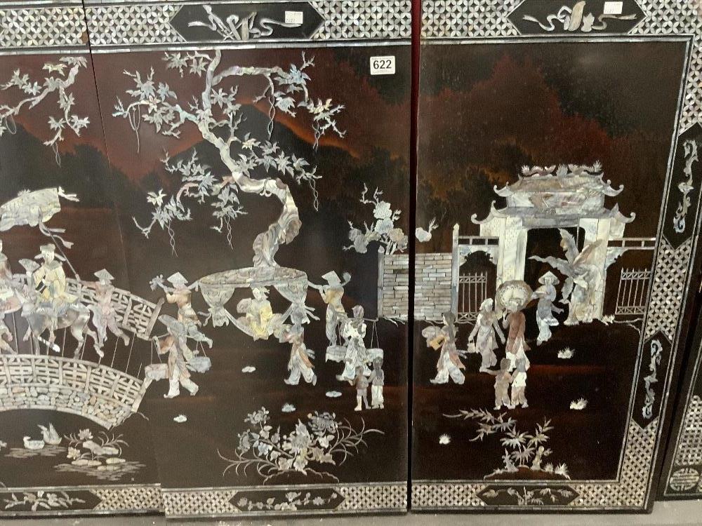 VINTAGE FOUR PANEL BLACK LACQUERED WITH INLAID MOTHER OF PEARL SCENE OF LIFE VIETNAM EACH PANEL 49 X - Image 2 of 3