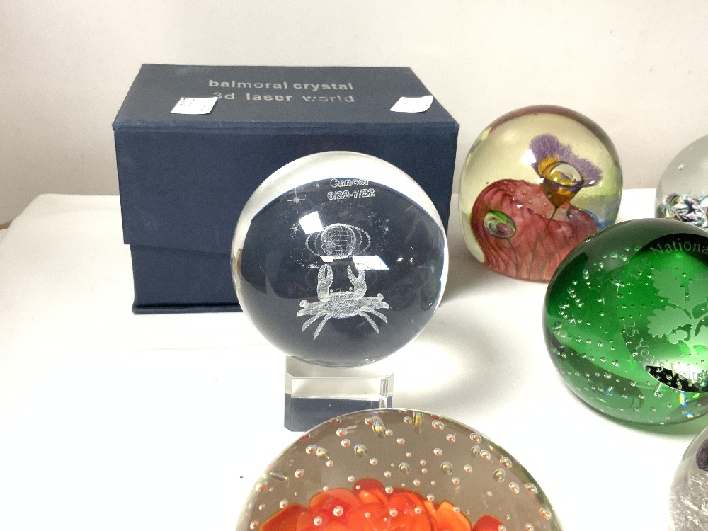 A BALMORAL CRYSTAL LASER WORLD ZODIAC SIGN PAPERWEIGHT, AND SEVENTEEN OTHER GLASS PAPERWEIGHTS - Image 4 of 14