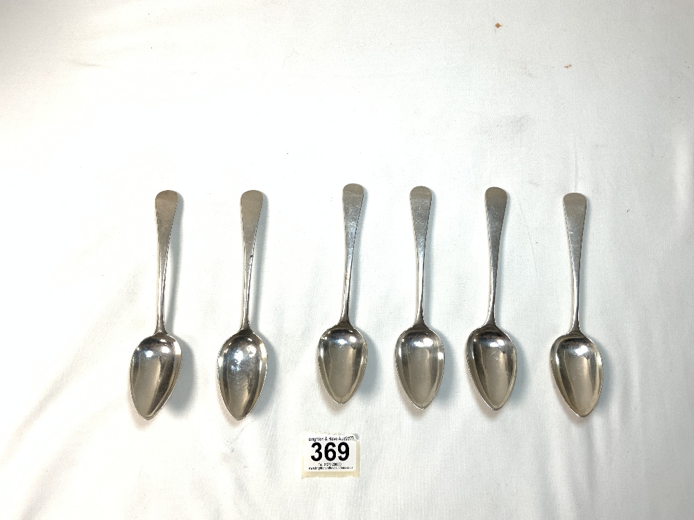 A SET OF SIX GEORGE III SILVER DESSERT SPOONS; LONDON 1805; MAKER WILLIAM SUMNER 1; 209 GMS