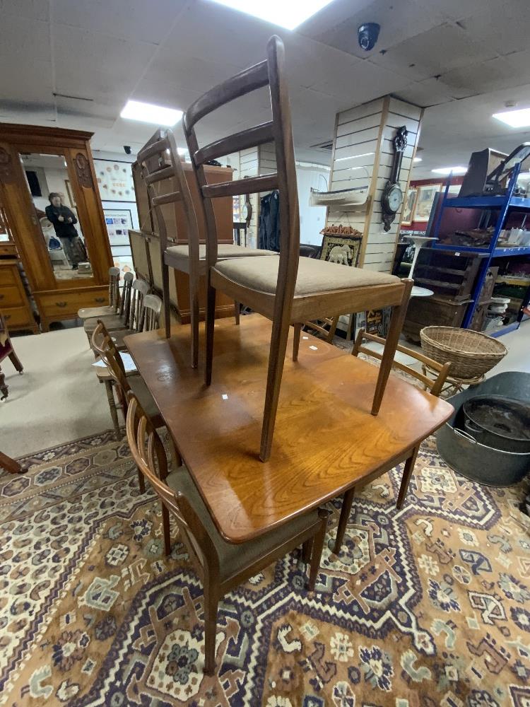 VINTAGE MID-CENTURY TEAK RED LABEL G PLAN DROP LEAF TABLE WITH SIX MATCHING CHAIRS - Image 2 of 6