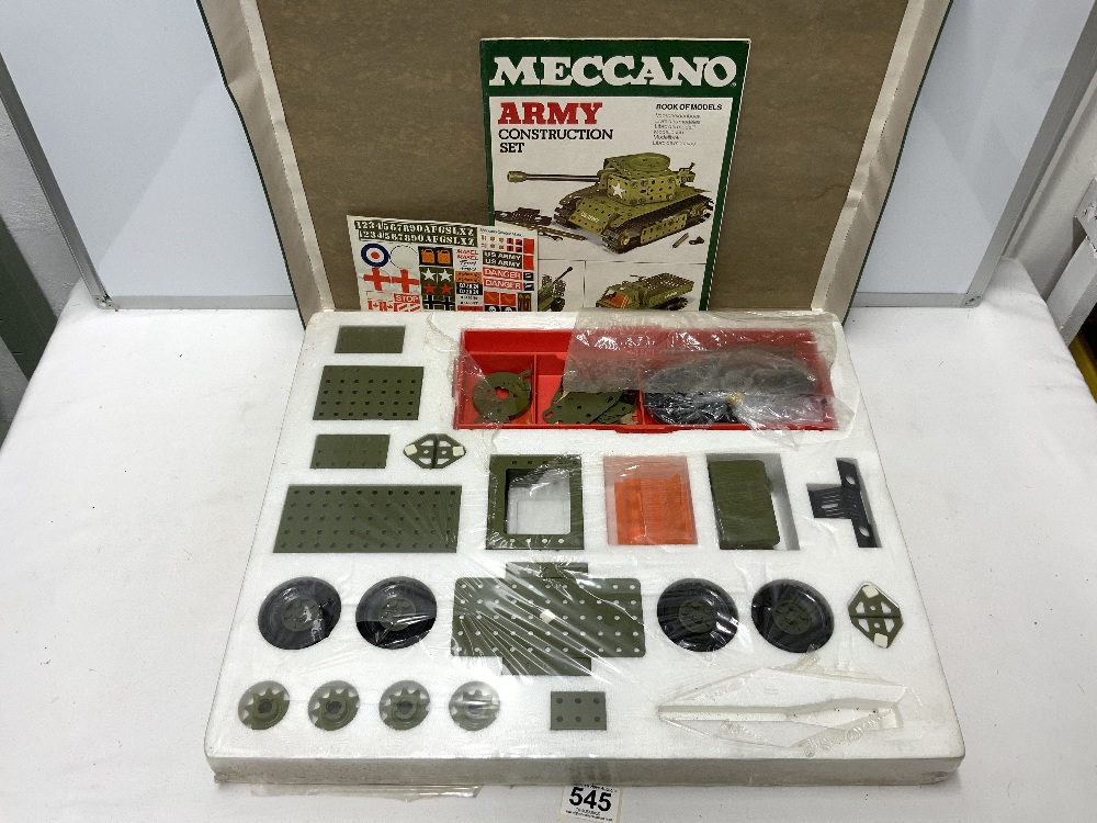 TWO MECCANO ARMY CONSTRUCTION SETS IN ORIGINAL BOXES, AND A BANDAI STEAM TRACTION ENGINE SET IN - Image 7 of 7