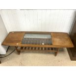 MID-CENTURY TWO TIER COFFEE TABLE WITH GLASS INSERT 153 X 53 CM