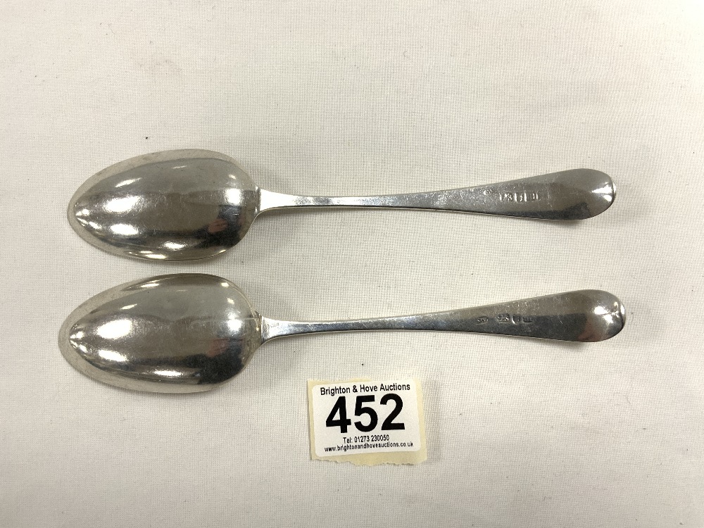 PAIR OF GEORGE IV HALLMARKED SILVER TABLESPOONS; LONDON 1827; MAKER WILLIAM SEAMAN; 93 GMS - Image 3 of 4