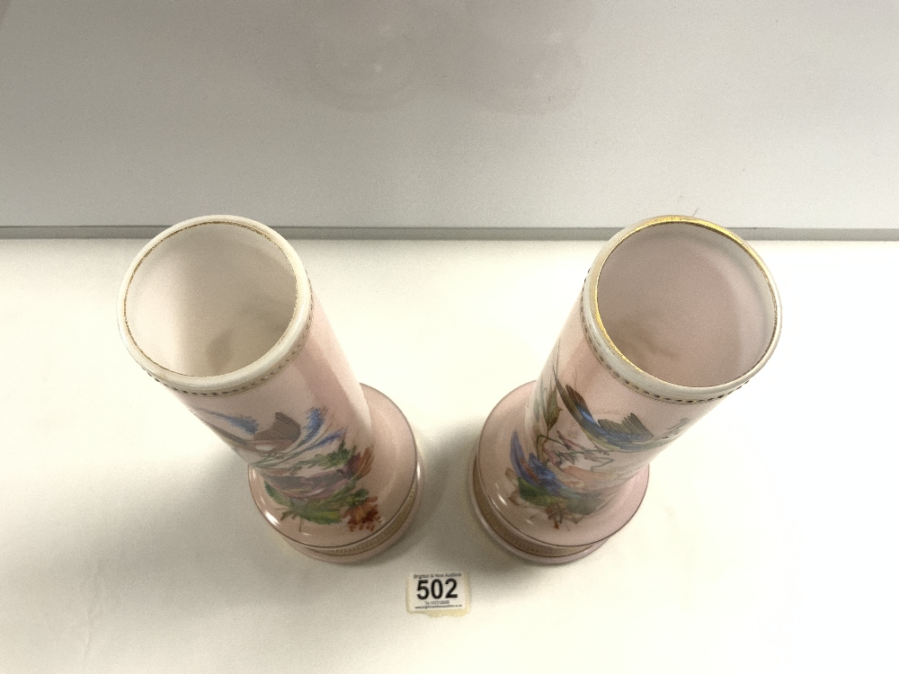 PAIR OF PINK GLASS VASES GILDED AND DECORATED WITH BIRDS AND FLOWERS 34CM - Image 2 of 4