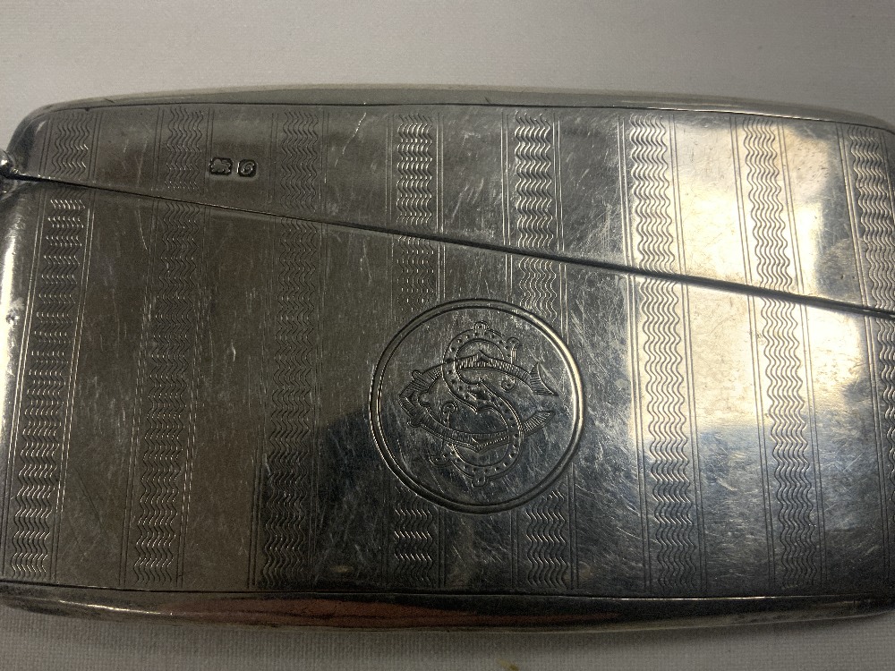 HALLMARKED SILVER FOLIATE ENGRAVED RECTANGULAR CARD CASE BY JAMES DEAKIN AND SONS CHESTER 8.5CM - Image 2 of 5
