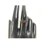 VINTAGE 375 GOLD RING DECORATED WITH SEVEN GARNETS SIZE P