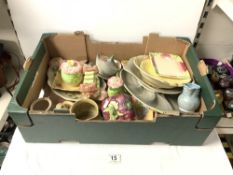 A QUANTITY OF SHORTER AND SON CERAMIC ITEMS, INCLUDES A TOAST RACK, BUTTER DISH, PLATES, SUGAR