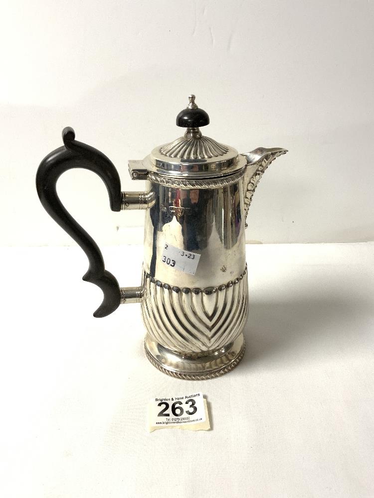 GEORGE V HALLMARKED SILVER COFFEE POT WITH HALF-FLUTED BODY AND ACANTHUS MOULDED SPOUT CHESTER - Image 3 of 5
