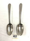 PAIR OF GEORGE III IRISH HALLMARKED SILVER TABLE SPOONS - DUBLIN 1795 BY LAW & BAYLY 23CM 128 GRAMS