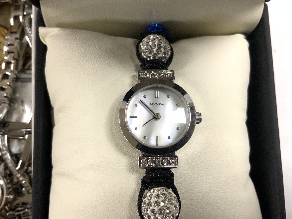 MIXED WATCHES INCLUDES SEKONDA,ACCURIST AND MORE - Image 2 of 7