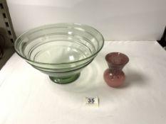 A GREEN GLASS WHITEFRIARS BOWL, 27CMS DIAMETER, AND A SMALL PINK VASART GLASS VASE, 10CMS.