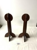 A PAIR OF MAHOGANY FOLDING HAT STANDS, 30 CMS.