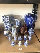 A FORAL DECORATED TWO HANDLED FLO BLUE VASE, 39 CMS, MODERN BLUE AND WHITE CHINESE CERAMICS, AND A