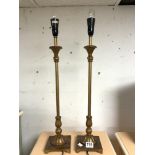 A PAIR OF MODERN GILT METAL TABLE LAMPS, 54CMS.