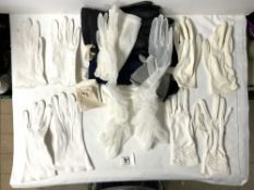 A QUANTITY OF VINTAGE PAIRS OF GLOVES.