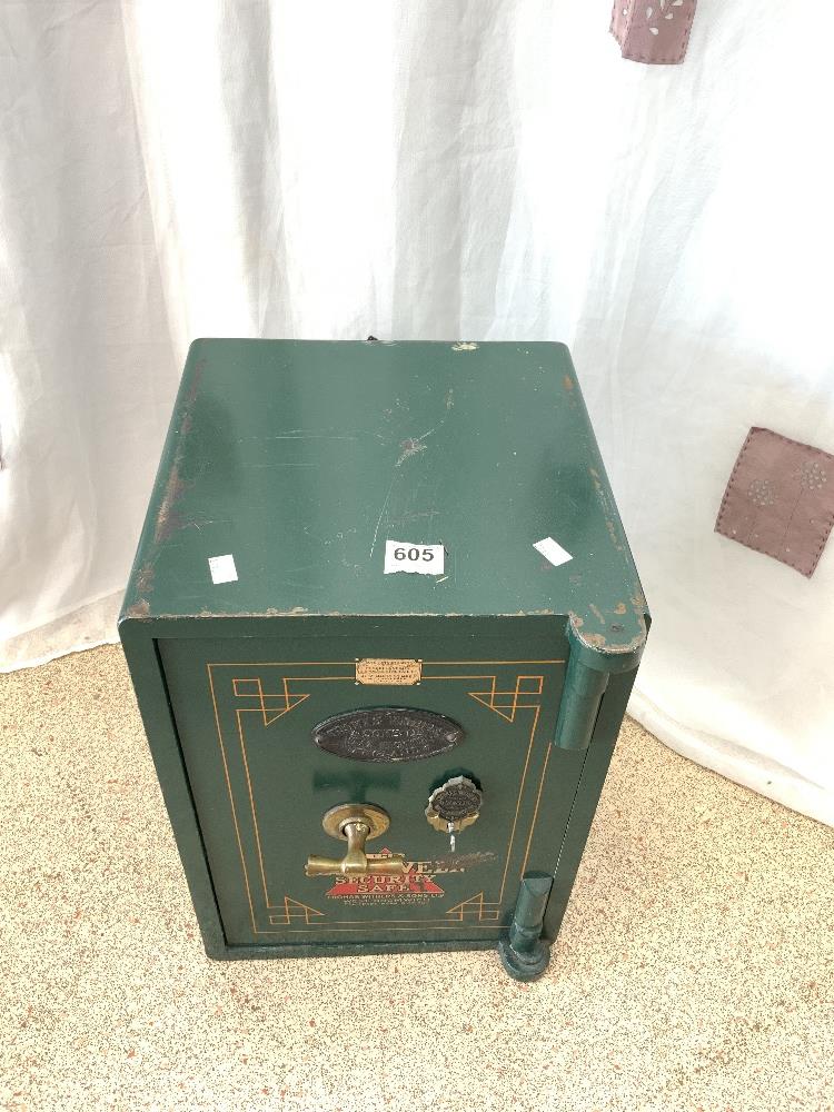 THOMAS WITHERS METAL SAFE WITH KEY AND INTERNAL DRAWER 35 X 39 X 52CM