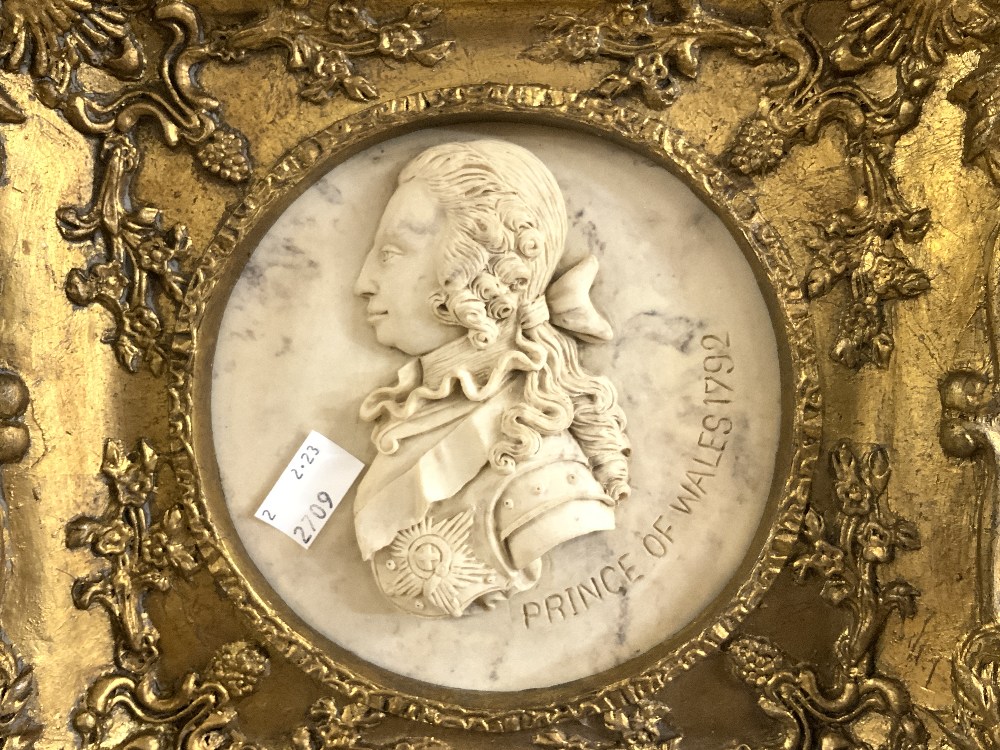 A REPRODUCTION RESIN BUST OF PRINCE OF WALES 1792, IN GILT FRAME, 14 CMS DIAMETER. - Image 2 of 4