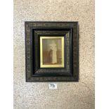 VICTORIAN FRAMED STUDY OF A LADY IN A BLACK AND GILT FRAME 27 X 30CM