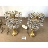 A PAIR OF MODERN GILT METAL LUSTRE TYPE TABLE LAMPS, 23 CMS.