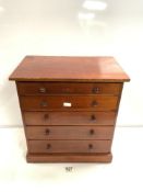 VICTORIAN MINIATURE COLLECTORS CHEST IN MAHOGANY 37.5 X 23 X 40.5 CM