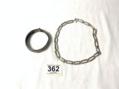 A HALLMARKED SILVER ENGRAVED BANGLE. AND A 925 SILVER CHAINLINK NECKLACE.