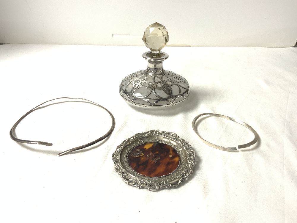 HALLMARKED SILVER BANGLE, SILVER AND TORTOISESHELL PIN TRAY, A 925 SILVER NECKLET AND A SILVER - Image 3 of 4