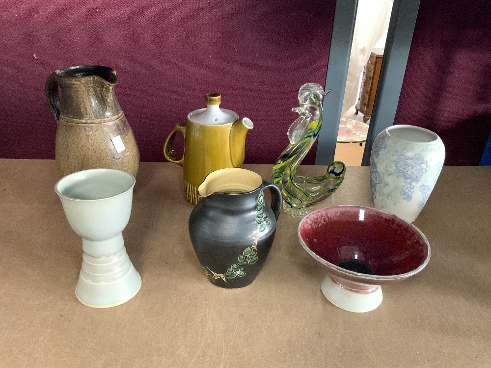 A COLOURED GLASS COCKEREL, STUDIO POTTERY VASES, JUGS, AND OTHER CERAMICS. - Image 3 of 7