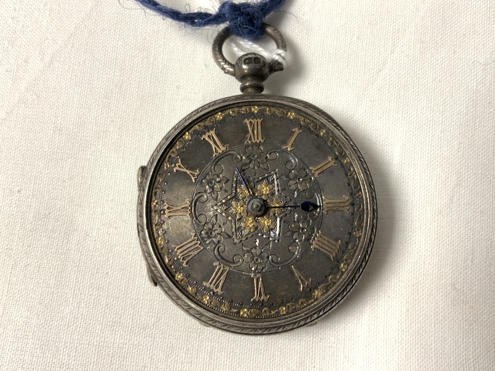 A HALLMARKED SILVER ENGRAVED POCKET WATCH WITH SILVERED DIAL AND GOLD ROMAN NUMERALS, MOVEMENT - Image 2 of 6