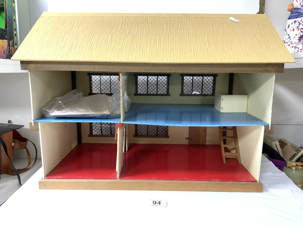 A PAINTED WOODEN DOLLS HOUSE - 60X45. - Image 3 of 5