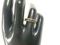 VINTAGE 375 GOLD RING HALF DECORATED WITH BLACK STONES SIZE O