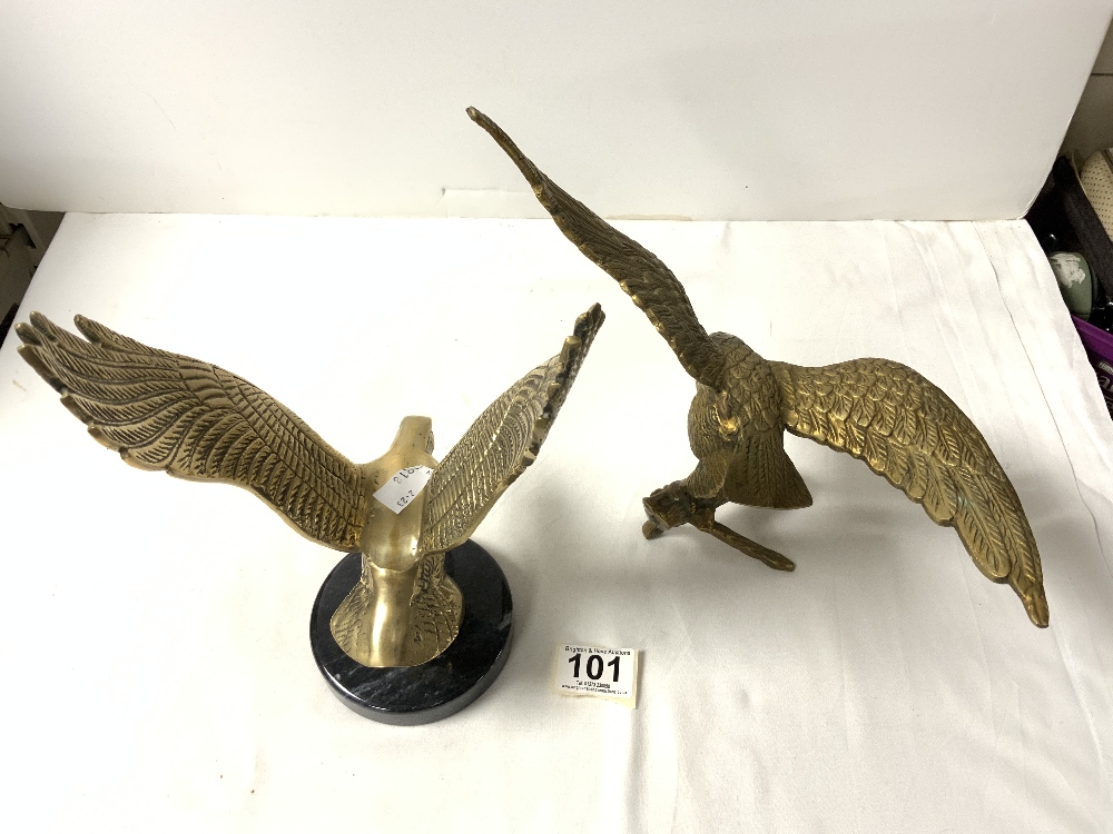 TWO BRASS MODELS OF EAGLES, ONE ON MARBLE BASE, 25 CMS. - Image 3 of 5
