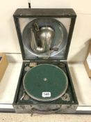 VINTAGE DECCA MADE IN LONDON, WIND UP PORTABLE GRAMAPHONE.