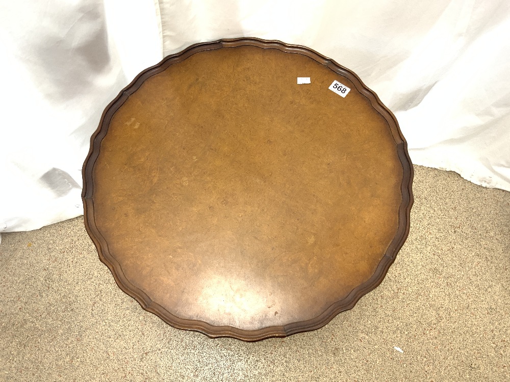 A CIRCULAR WALNUT PIE CRUST EDGE SNAP TOP OCCASIONAL TABLE ON TRIPOD, 60 CMS DIAMETER. - Image 2 of 5