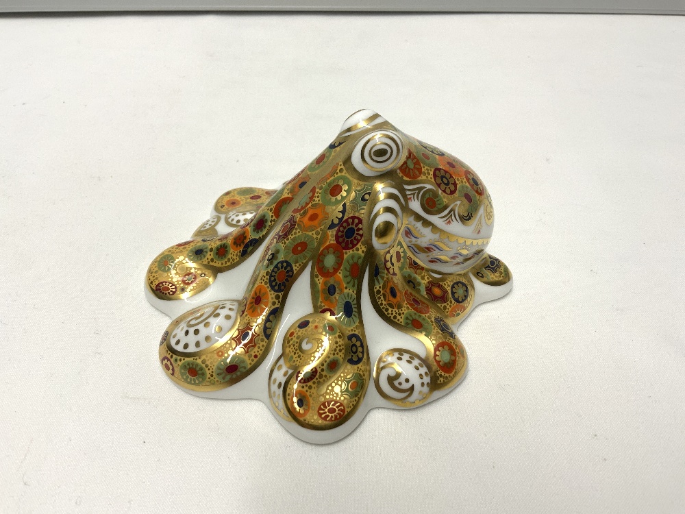 ROYAL CROWN DERBY LIMITED EDITION OCTOPUS, No 49 OF 2500, ARTIST TIEN MANH DINH. WITH CERTIFICATE - Image 3 of 5