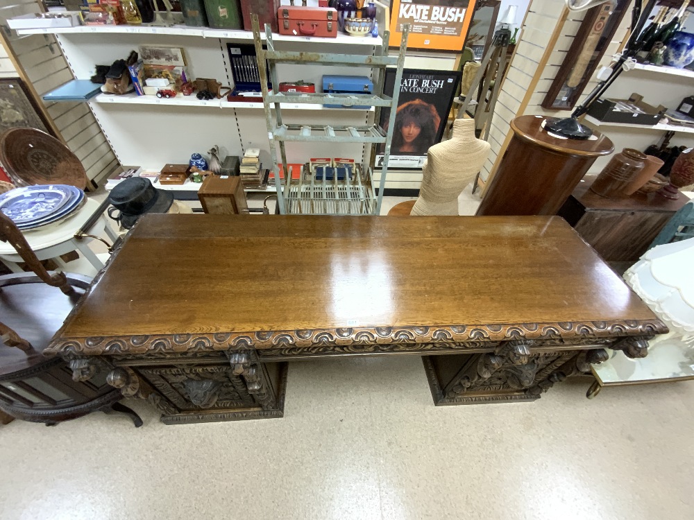 A VICTORIAN CARVED OAK LIONS HEAD AND FIGURE DECORATED PEDESTAL SIDEBOARD, 216X70X90. - Image 2 of 7