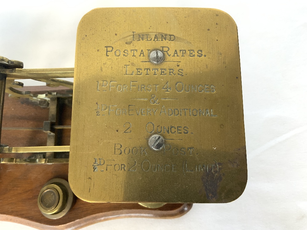 A SET OF VICTORIAN BRASS POSTAL SCALES AND WEIGHTS. - Image 3 of 5